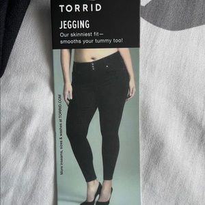 Torrid jegging size 20R